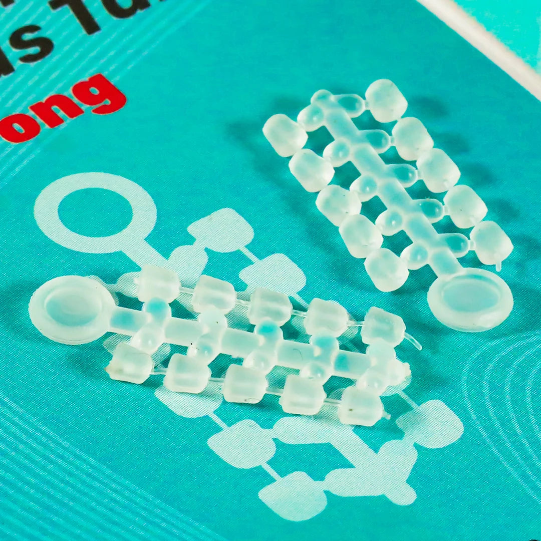 Invisible Hooks Beads Table